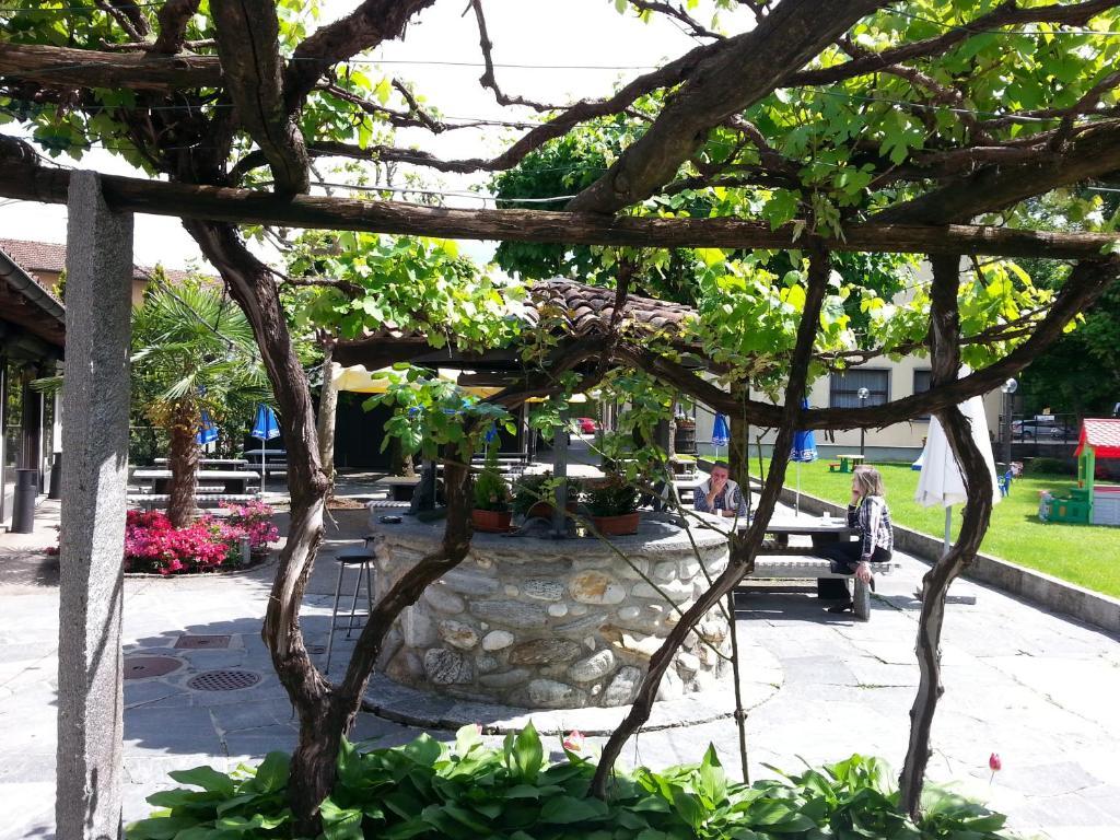 Osteria Belvedere Losone Exterior foto